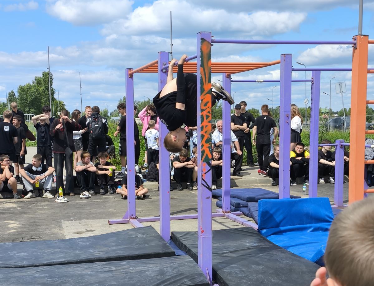 Артём Шелудешев