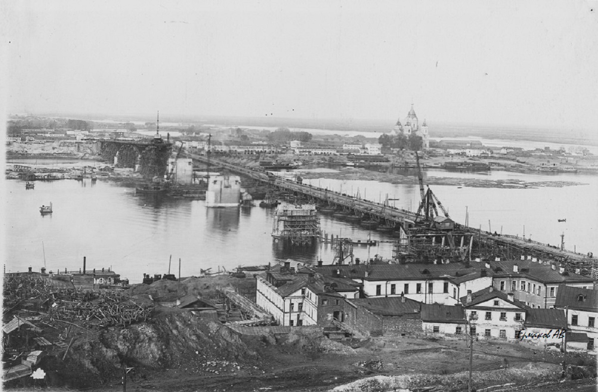 90 лет назад в Горьком начали строительство Канавинского моста