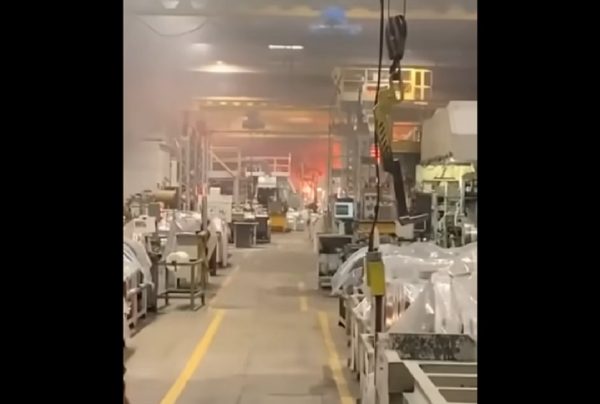 Рабочий получил ожоги во время пожара на предприятии в Заволжье