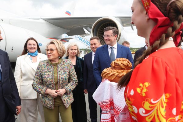 Валентина Матвиенко прилетела в Нижний Новгород