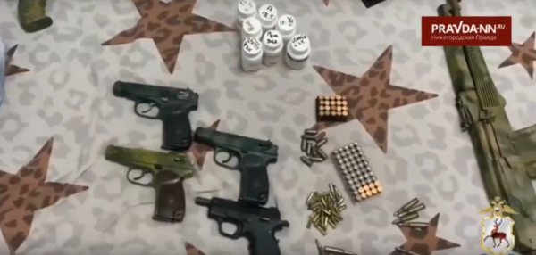 В Дзержинске у местного жителя обнаружен арсенал оружия и боеприпасов