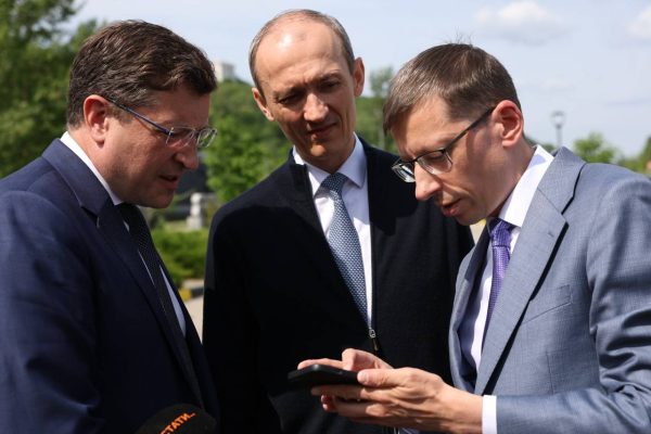 Нижегородские цифровые сервисы с ИИ представили Дмитрию Григоренко