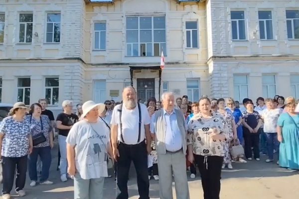 Жители Ветлуги обратились к Владимиру Путину из-за объединения районных больниц
