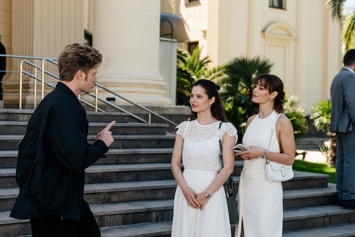 «1000 нет и одно да»: продюсер Жора Крыжовников снимает новый сериал для Wink.ru