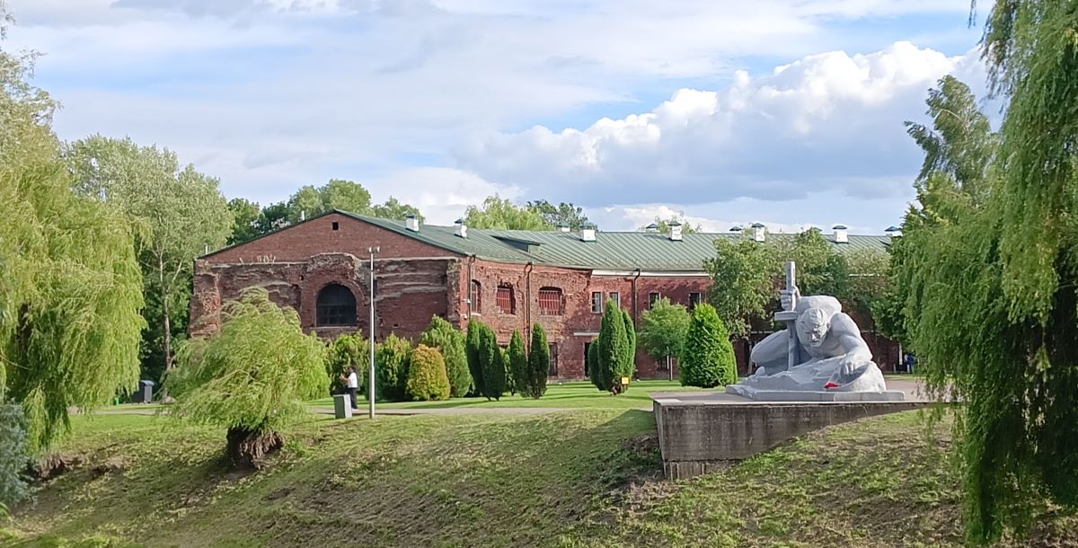 Юлия Полякова