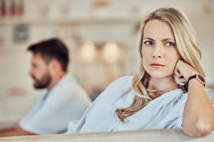 Унижает ли женщину прощение измены: что думают нижегородки и психологи