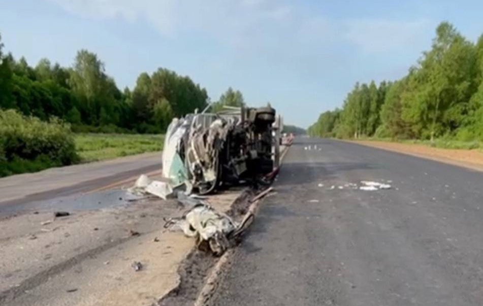 Сотрудники нижегородской ГАИ выясняют обстоятельства аварии в Арзамасском районе