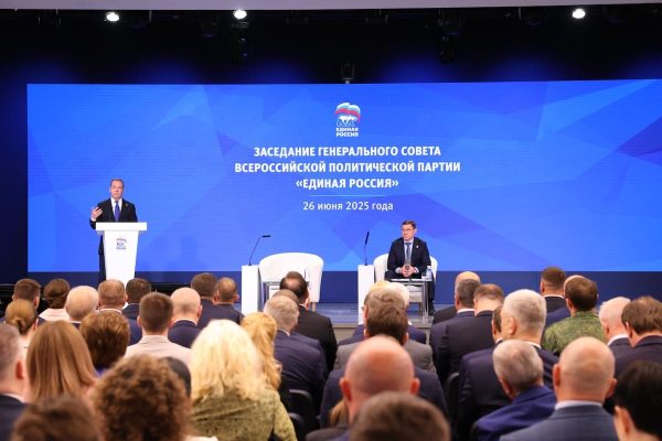 Владимир Якушев: Гуманитарная миссия «Единой России» будет продолжаться сколько необходимо