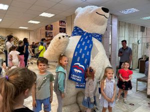 Праздник в театре кукол