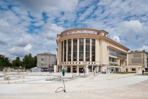 Юрий Шалабаев проинспектировал работы по благоустройству в Автозаводском районе