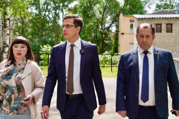 Юрий Шалабаев проинспектировал новый Центр помощи детям и их родителям