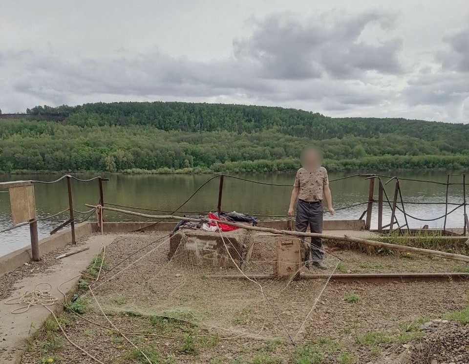 В Дзержинске полицейские поймали трёх человек, занимавшихся незаконной рыбалкой