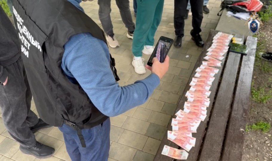 Сотрудника нижегородского СИЗО задержали из-за взятки в 155 тысяч рублей