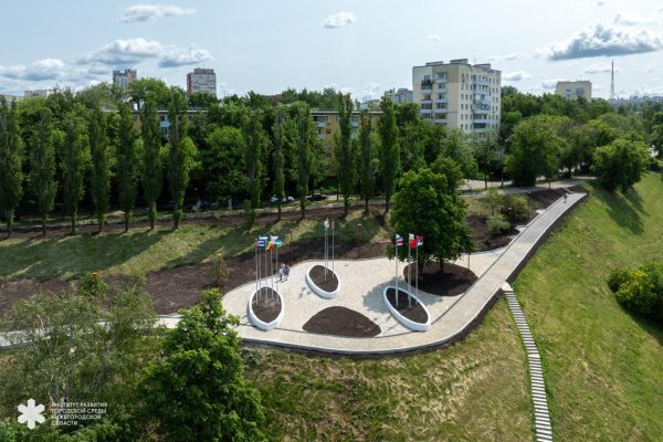 Аллею дружбы в Нижнем Новгороде частично благоустроили