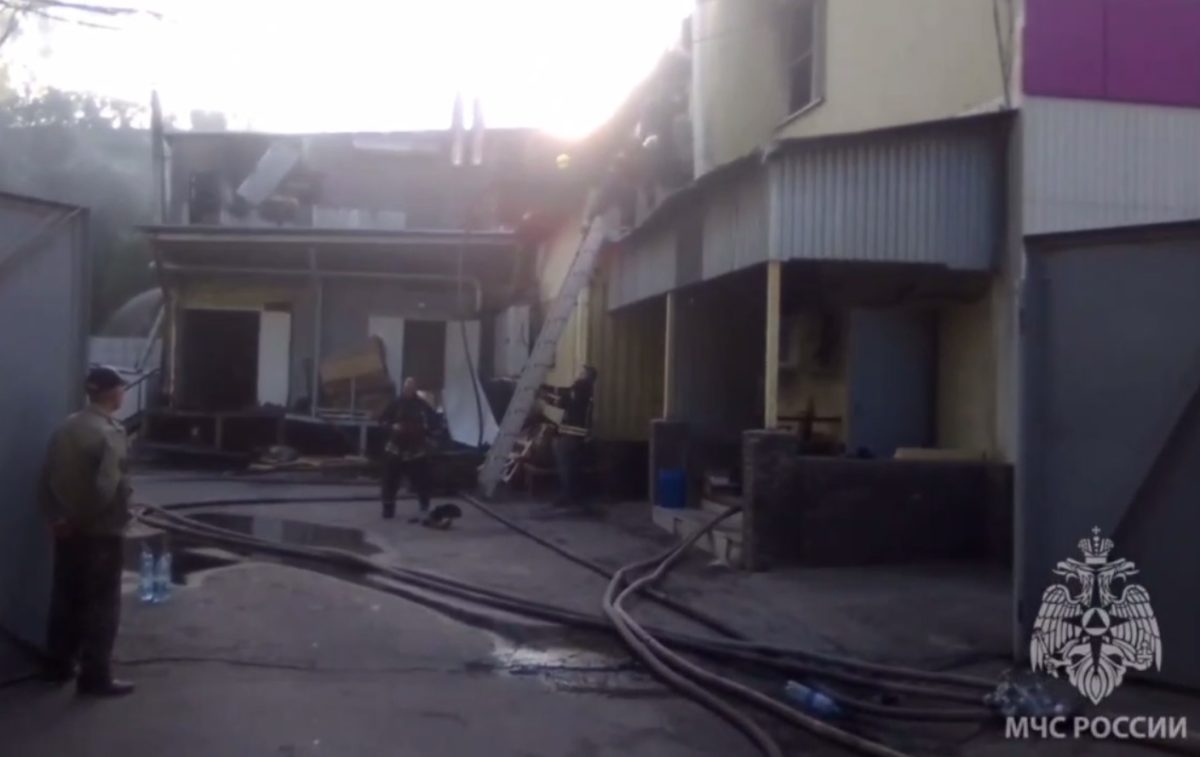 Производственное здание горело на улице Баумана