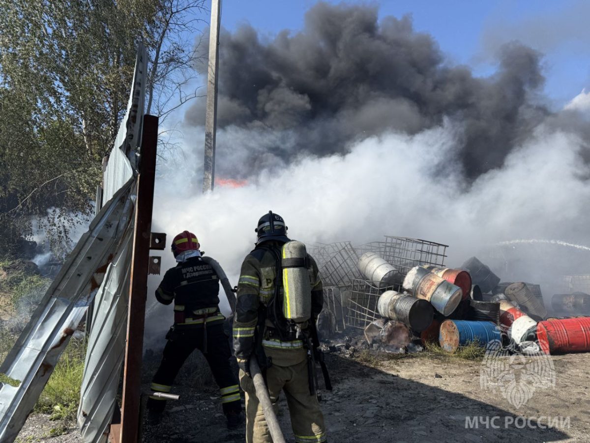 Прокуратура заинтересовалась крупным пожаром на заводе в Дзержинске