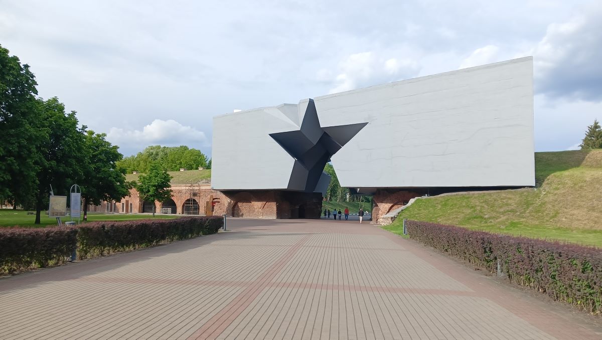 Юлия Полякова