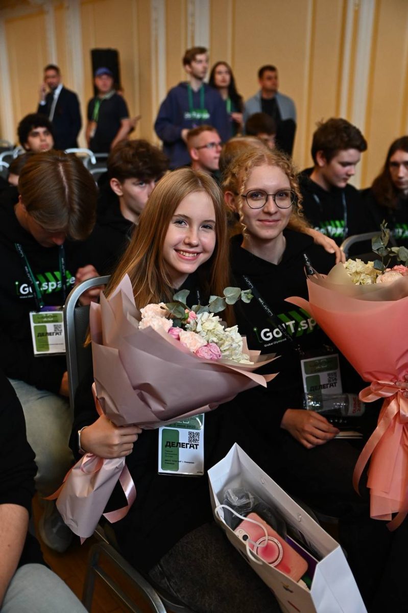 В Олимпиаде участвовали более 10 тысяч школьников из 51 страны мира