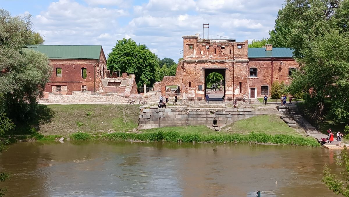 Юлия Полякова