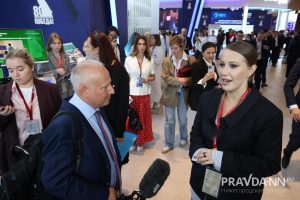 Александр Воложанин