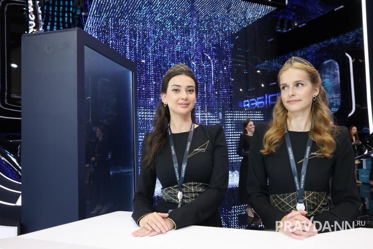 Александр Воложанин