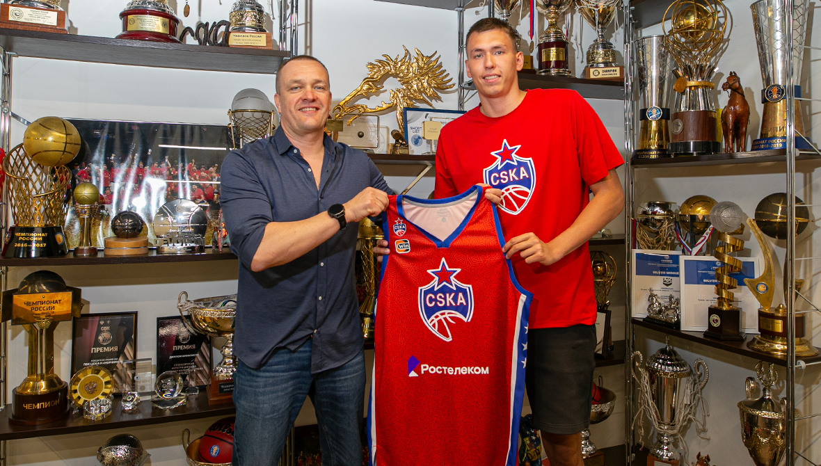 Форвард Александр Чадов перешёл из БК «Пари НН» в ЦСКА