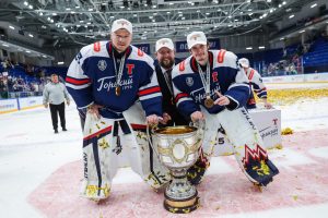 Чемпион КХЛ и ВХЛ Александр Шарыченков завершил игровую карьеру