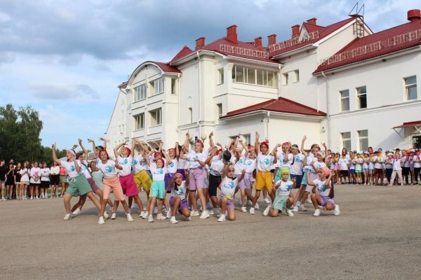 Летняя оздоровительная кампания в регионе проходит в рамках Года детского отдыха