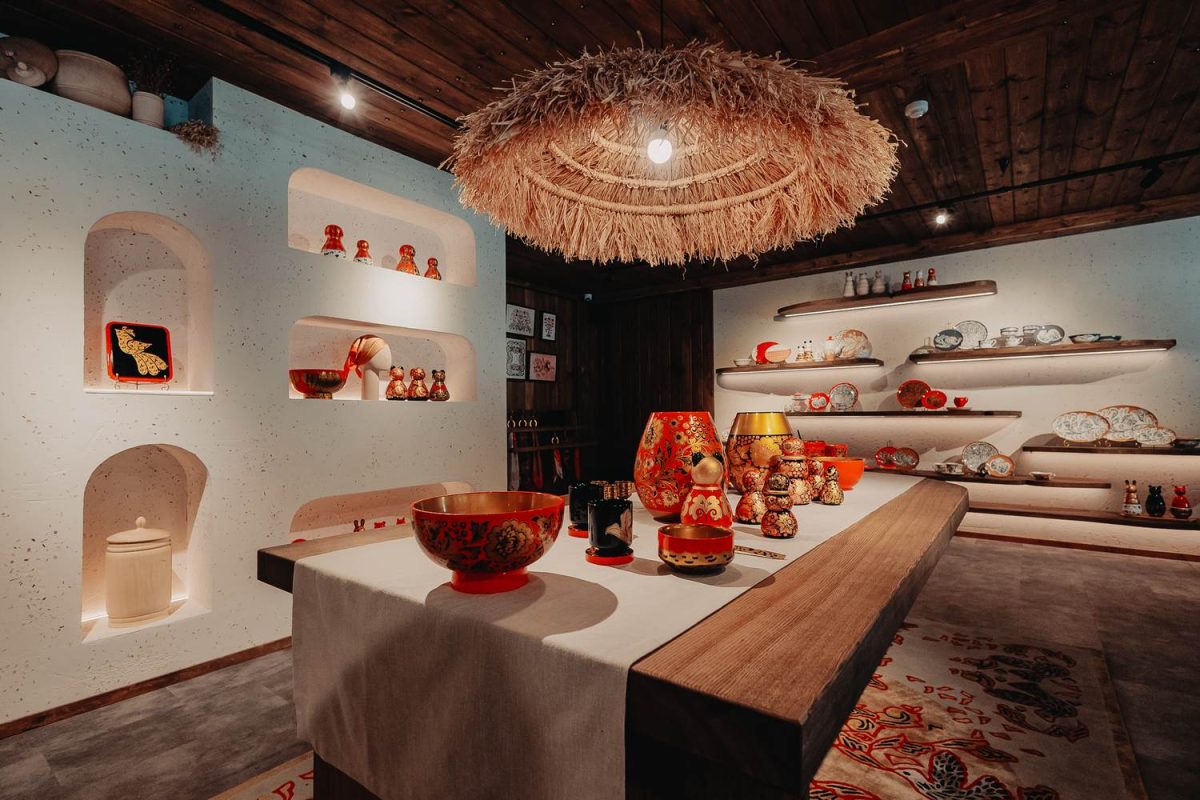 Магазин-мастерская бренда «Хохлома» открылся в Плёсе