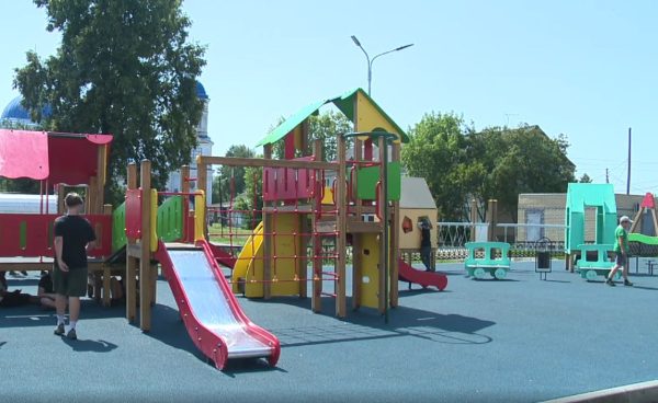 Многофункциональное общественное пространство открыли в Шатковском округе