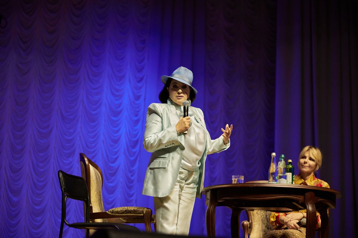 Встреча с Ириной Винер прошла в Нижнем Новгороде