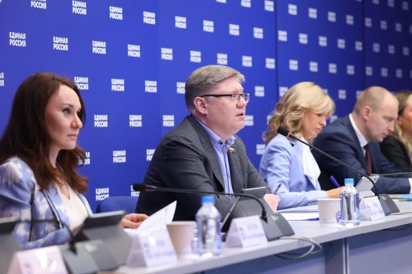 Партпроект «Единой России» помог трудоустроить более 2,3 тысяч участников СВО