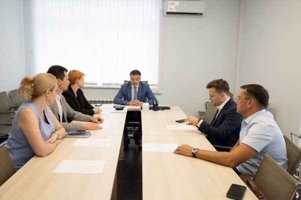 Подписан договор о развитии незастроенной территории набережной Гребного канала