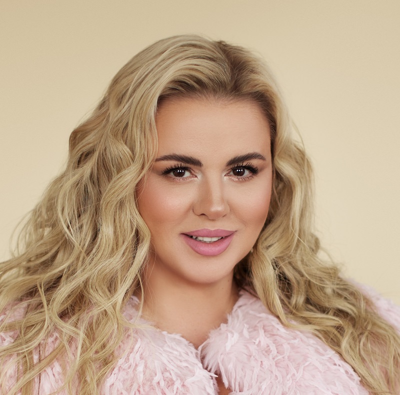 Анна Семенович