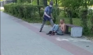 В Дзержинске подростки напали на мужчину и выстрелили ему в&nbsp;лицо
