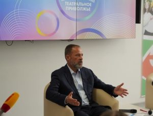 Игорь Комаров рассказал о допподдержке победителей «Театрального Приволжья»