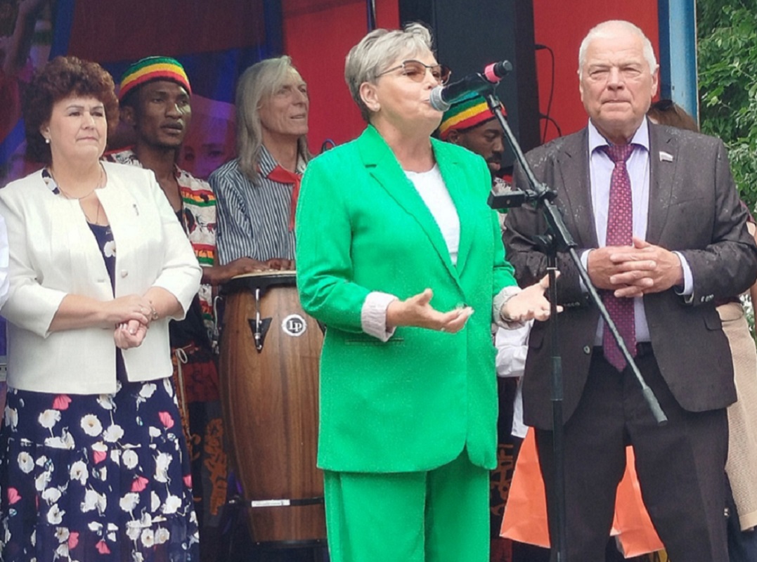 Елена Власова