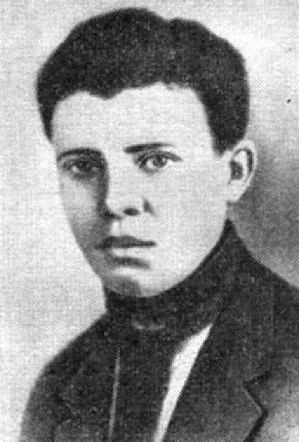 Борис Юрин
