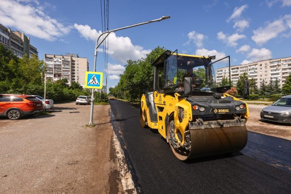 В Дзержинске продолжается ремонт дорог