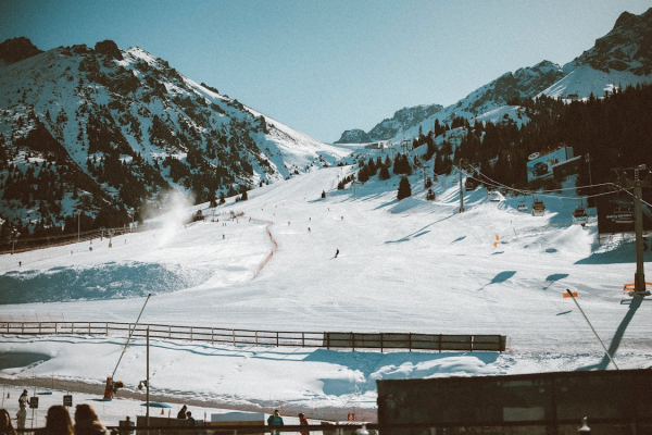 Рассмотрим плюсы и минусы отдыха в Алматы