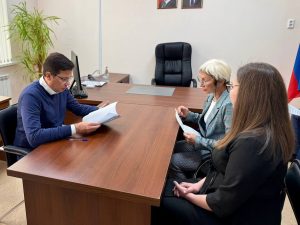 Юрий Шалабаев провел личный прием с жительницами Канавинского района