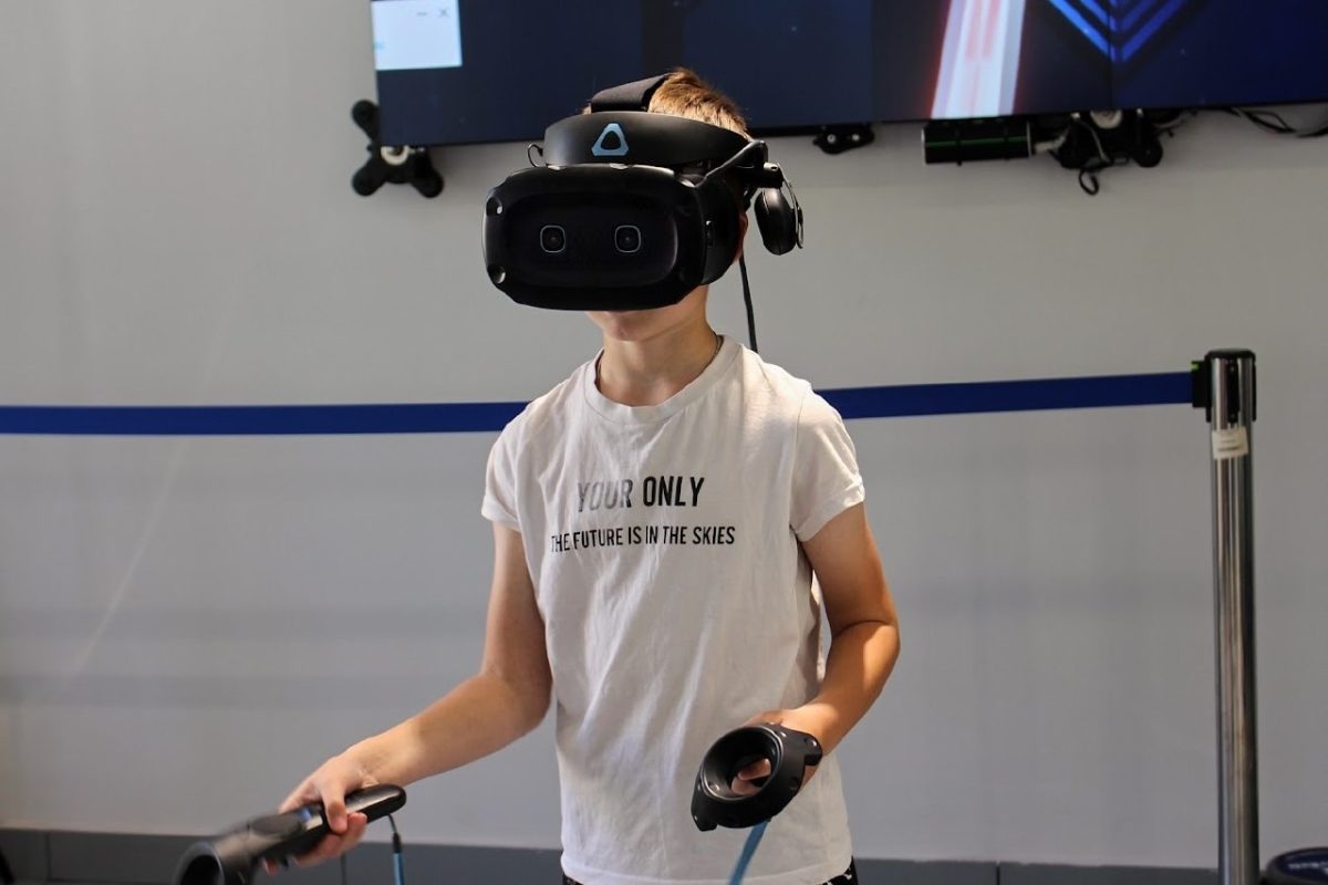 Школьники могут погрузиться в мир виртуальной реальности