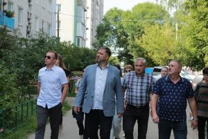 Михаил Клинков обсудил вопросы благоустройства на округе №31