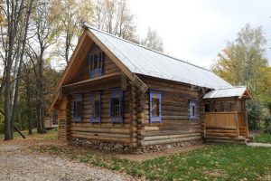 Реставрация музея деревянного зодчества «Щёлоковский хутор»