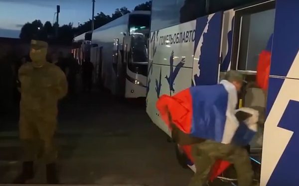 Еще четверо нижегородцев вернулись домой после очередного обмена с Украиной