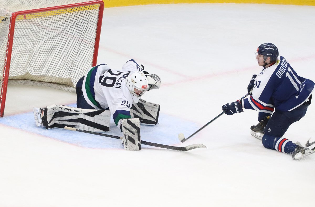 ХК «Торпедо» на два года продлил контракт с Даниилом Омелюсиком