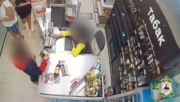 Житель Шахуньи украл у соседки банковские карты и расплатился ими в магазине