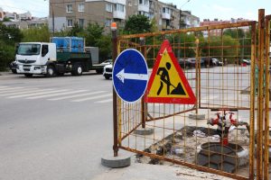 На улице Строителей возводят новый трубопровода холодного водоснабжения