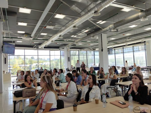 Более 80 нижегородок подали заявки на участие в программе «Мама-предприниматель»