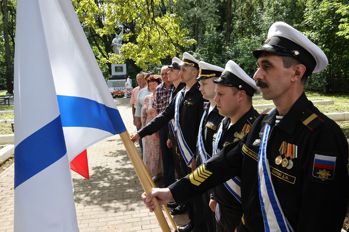 Нижегородцы чтят подвиг моряков подлодки «Курск»